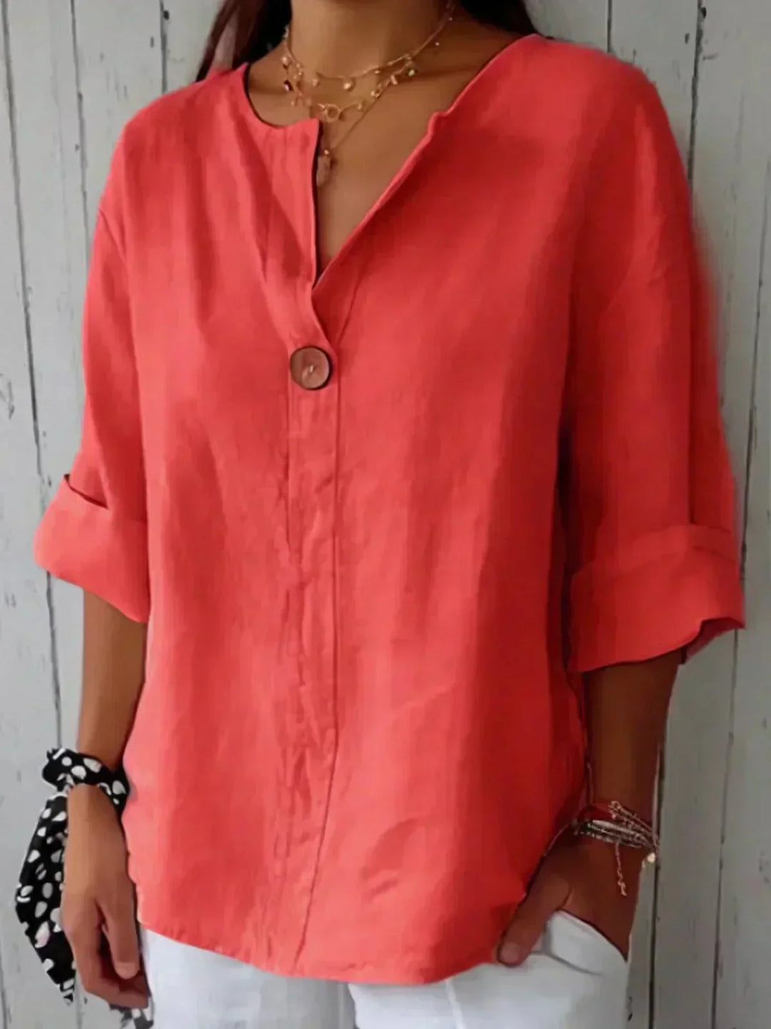 Serena – Relaxed Linen V-Neck Blouse