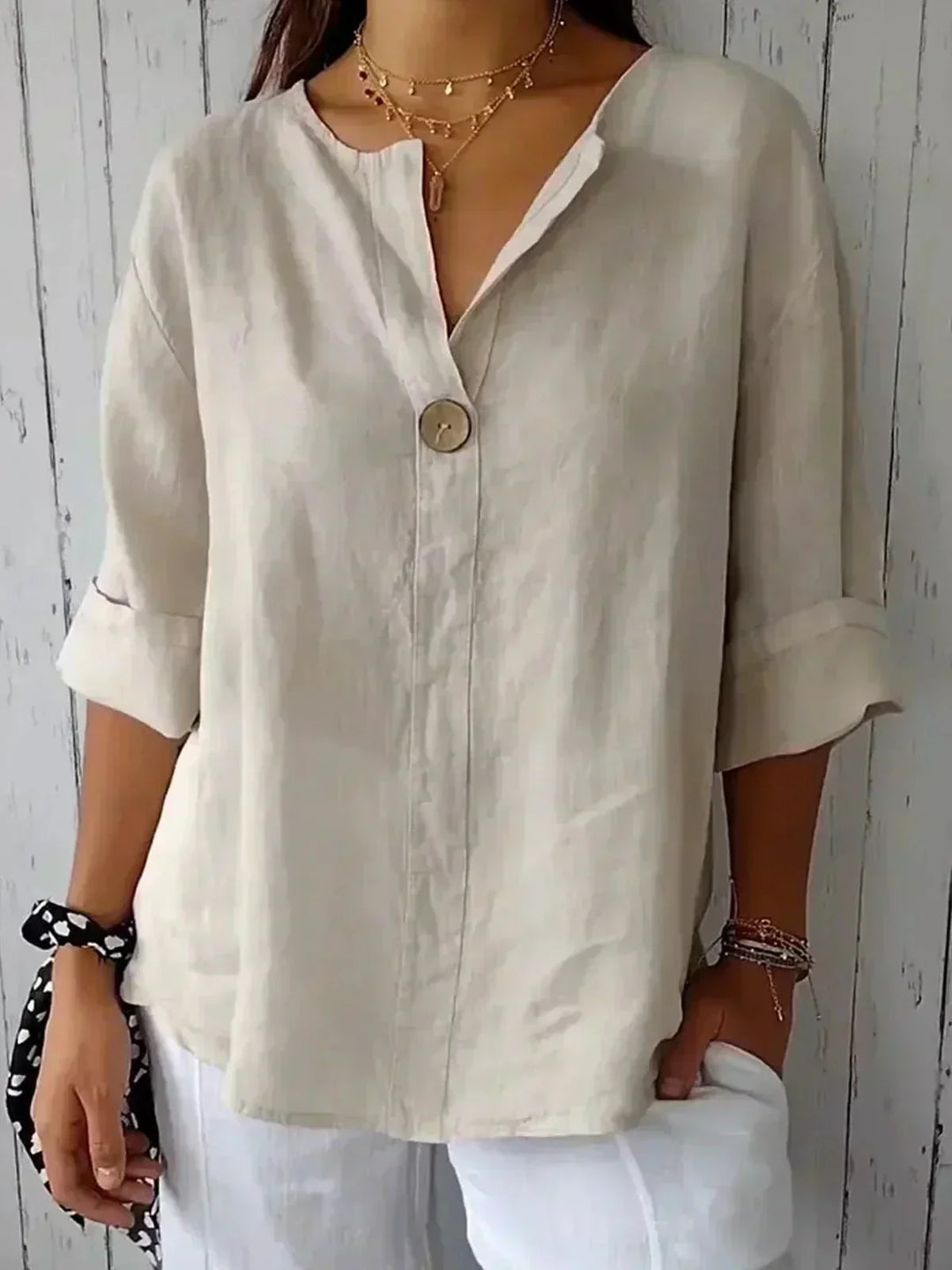 Serena – Relaxed Linen V-Neck Blouse