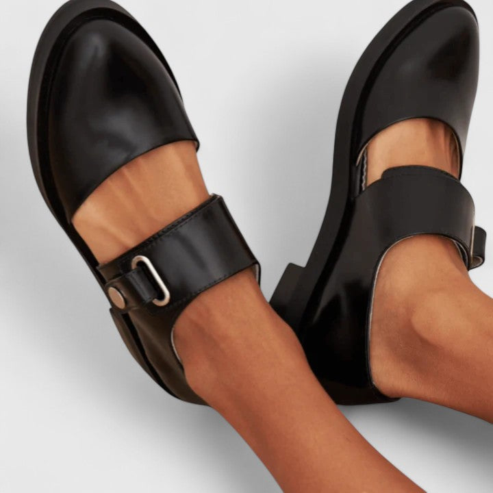 Lyssavelle | Polished Loafers