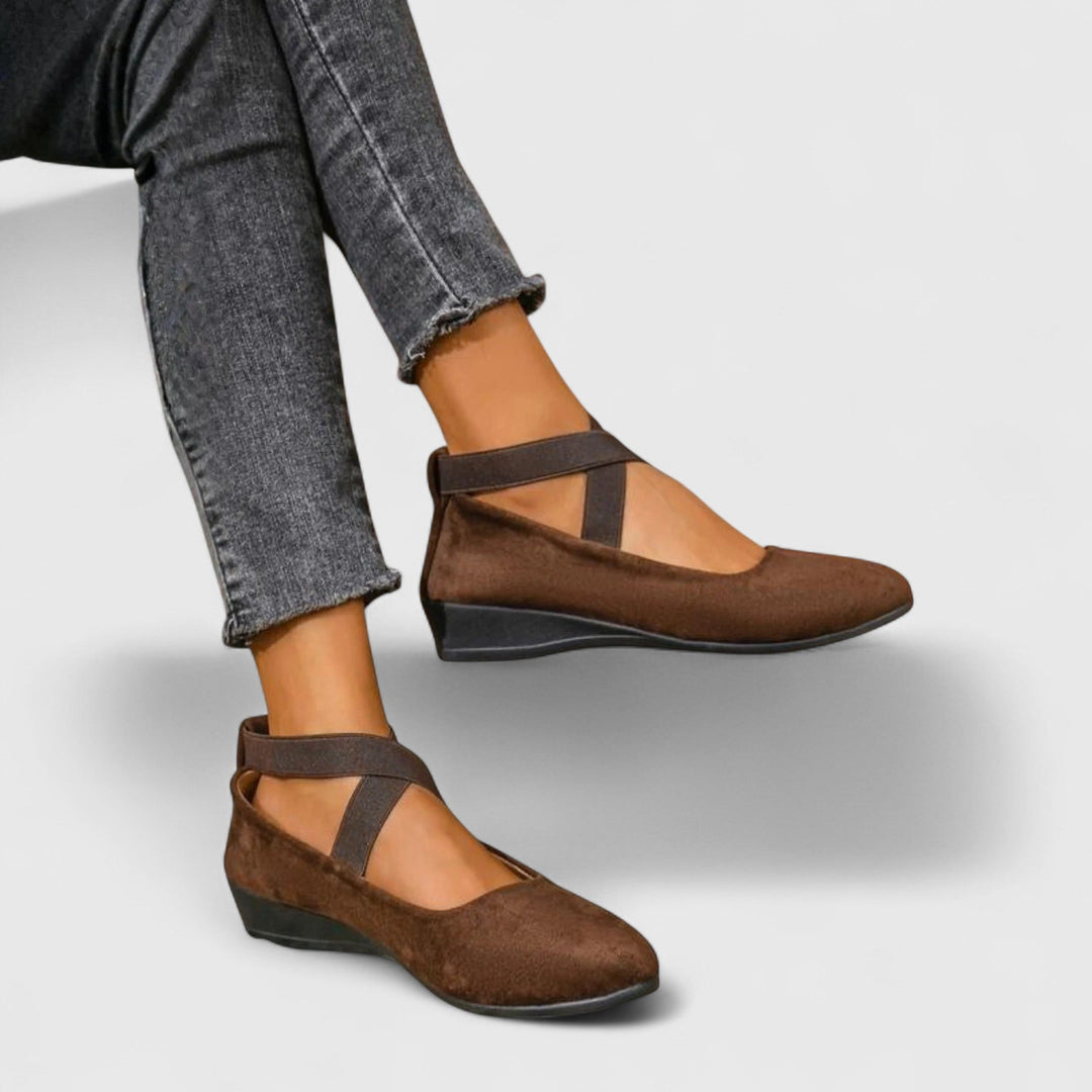 Jynna – Crossover Strap Comfort Flats