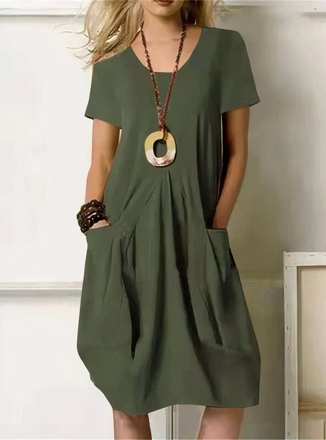 Naomi – Relaxed Casual Midi Dress with Pockets