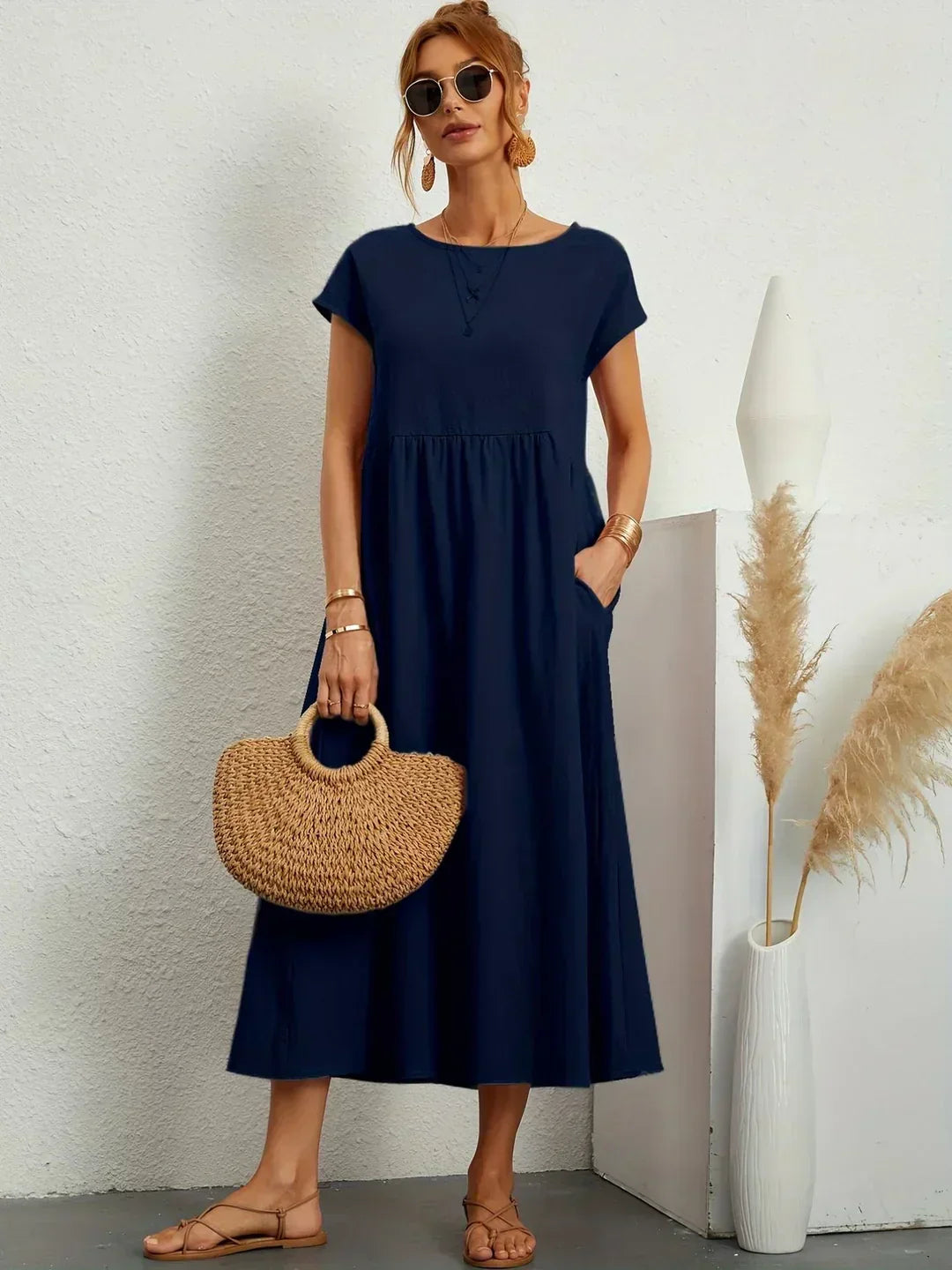 Mara – Relaxed Midi Dress with Side Pockets